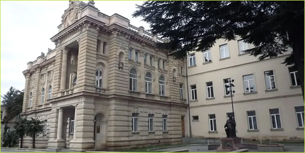 akaki-tsereteli-state-university