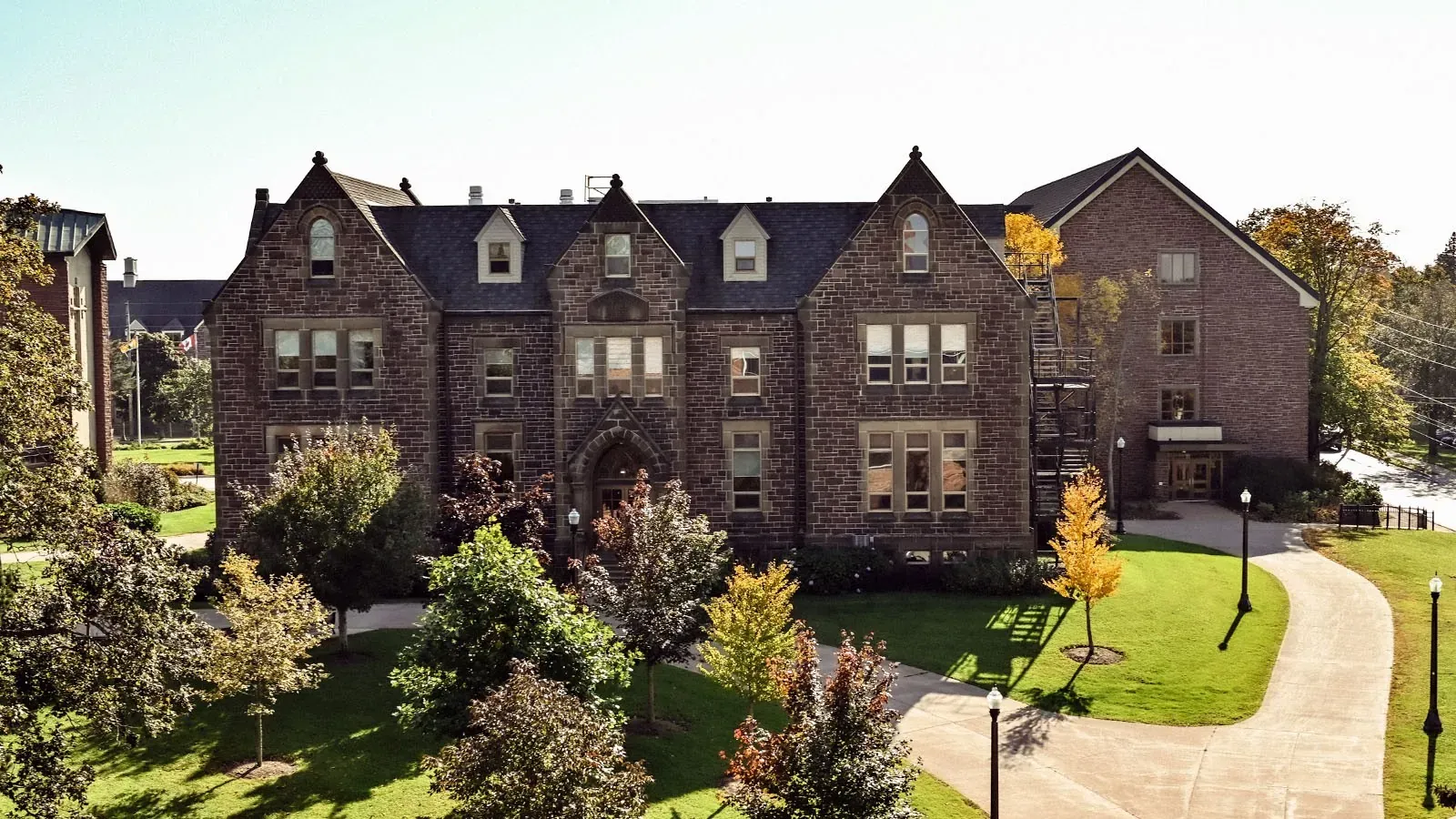 Mount Allison University